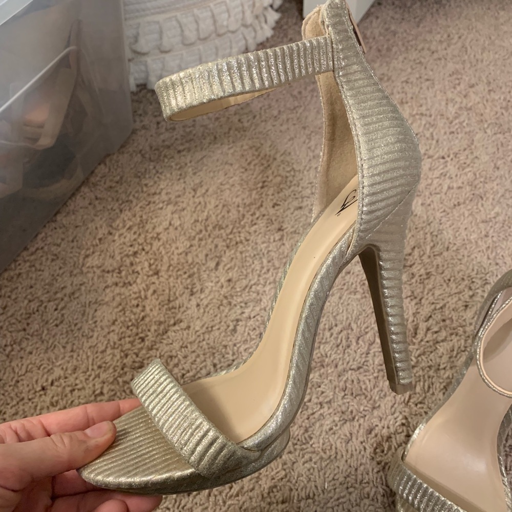 Windsor Heels